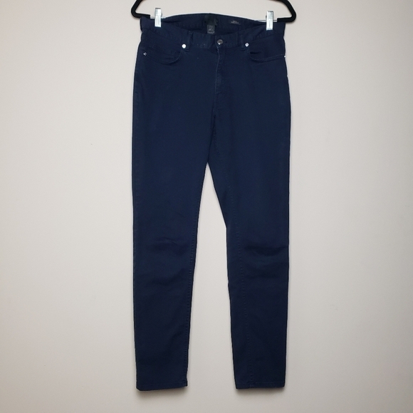 H&M Dark Wash Jeans - Picture 1 of 8